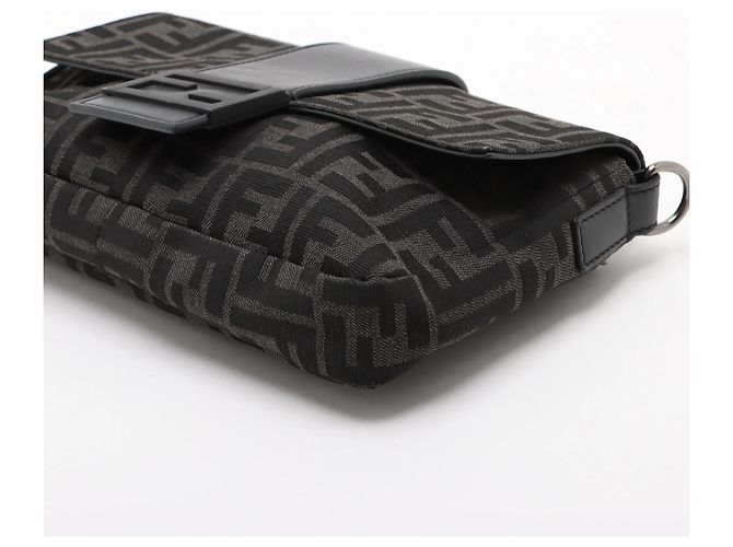 Borsa Fendi Baguette Convertible Belt Zucca canvas medium Nero - vista 3
