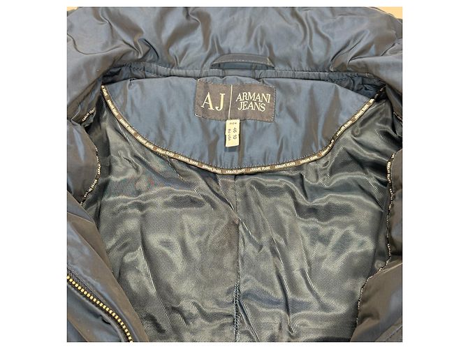 Armani Jeans Blaue Steppjacke mit Gürtel - Ansicht 8
