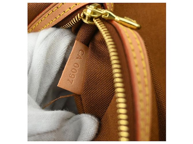 Louis Vuitton Abbesses Messenger Monogram Canvas Marrone - vista 5