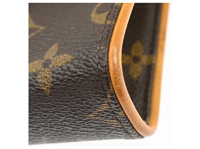 Louis Vuitton Florentine Waist Monogram Canvas medium Marrone - vista 7