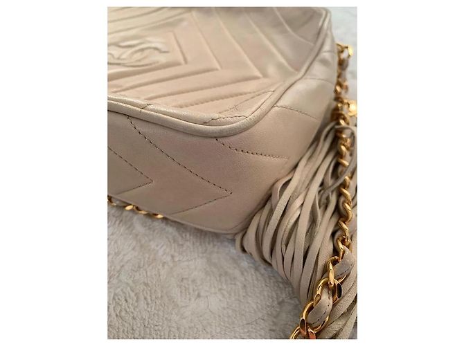 Borsa a tracolla Chanel in pelle trapuntata beige - vista 6