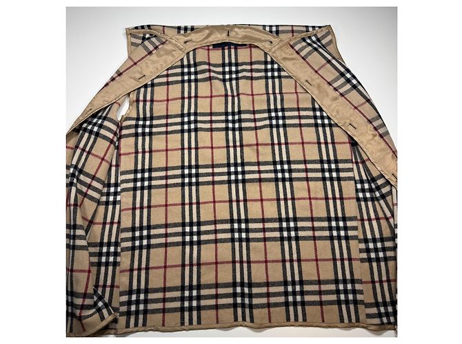 Chaleco Burberry Nova Check Negro Blanco Roja Beige - vista 5