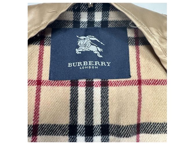 Chaleco Burberry Nova Check Negro Blanco Roja Beige - vista 6
