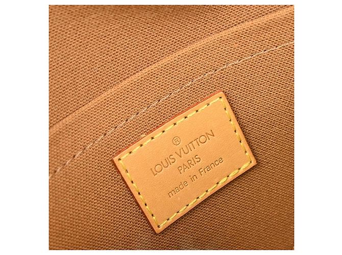 Louis Vuitton Marelle Waist Monogram Canvas Marrom - vista 4