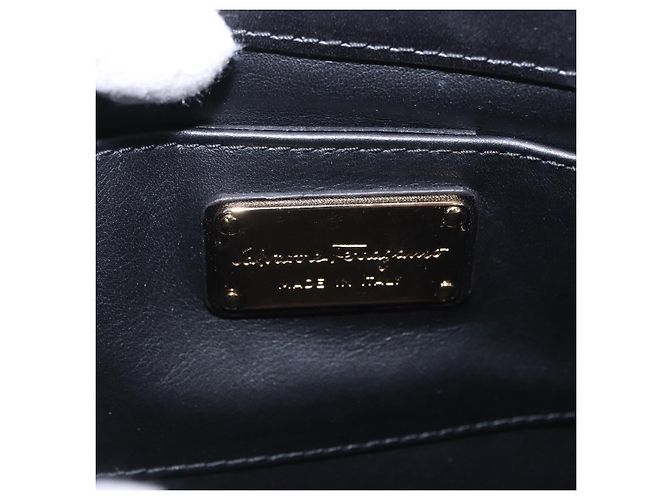 Borsa a Spalla Salvatore Ferragamo Gancini in Pelle Nera e Oro Autentica 185725A - vista 10