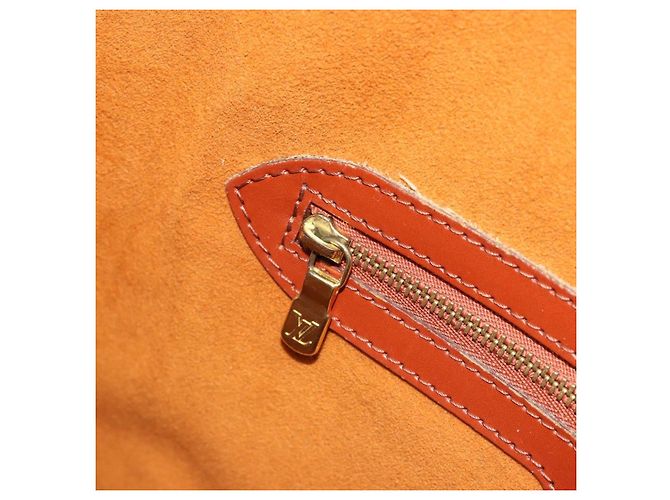 Borsa a Spalla LOUIS VUITTON Epi Lussac Marrone M52283 LV Auth 185704 - vista 22