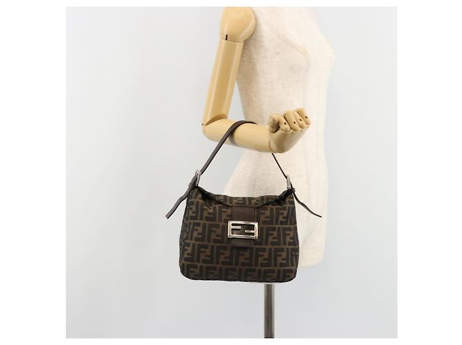 FENDI Zucca Canvas Mamma Baguette Shoulder Bag Black Brown Auth 186886V Marrone Nero - vista 24