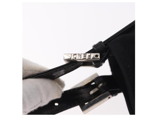 Borsa a tracolla FENDI Mamma Baguette in jersey di cotone Nero Argento Auth 186336 - vista 9