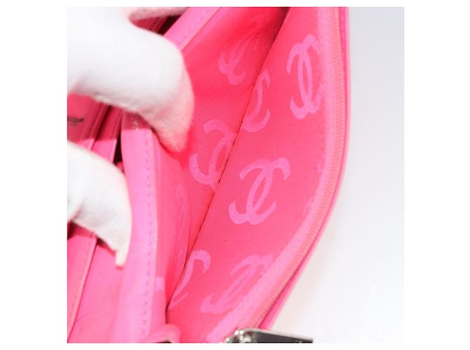 CHANEL Portafoglio Cambon Line in pelle di agnello nero CC Auth 179550 - vista 23