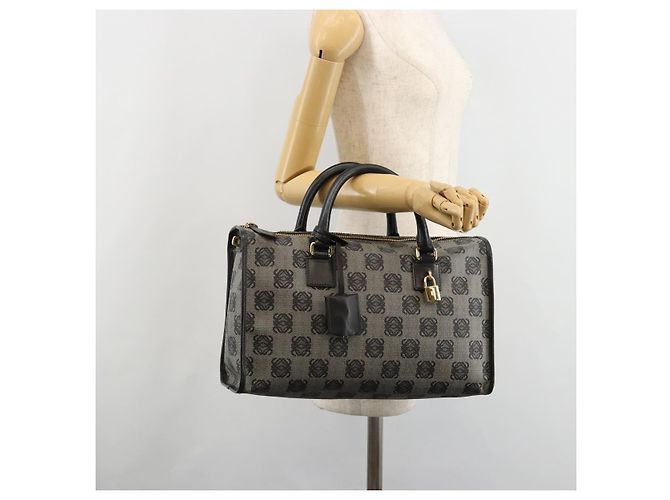 Borsa LOEWE Anagram Amazona 36 in PVC Nero Oro Auth 186081A D'oro - vista 25