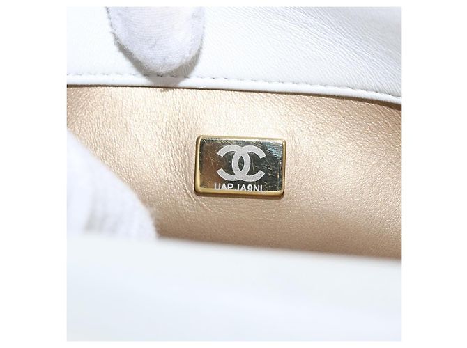 CHANEL Matelasse Chain Shoulder Bag Lamb Skin 2way White Gold CC Auth 185768SAM Bianco D'oro - vista 12