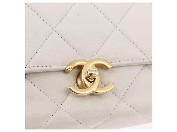 CHANEL Matelasse Chain Shoulder Bag Lamb Skin 2way White Gold CC Auth 185768SAM Bianco D'oro - vista 19