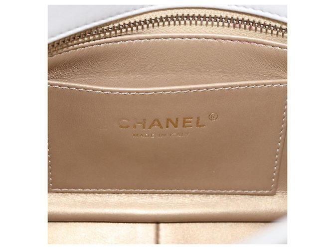 CHANEL Matelasse Chain Shoulder Bag Lamb Skin 2way White Gold CC Auth 185768SAM Bianco D'oro - vista 25