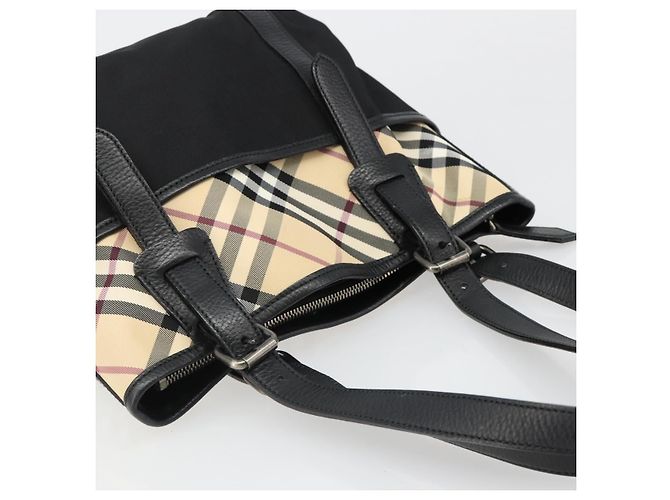 Borsa a mano BURBERRY Nova Check in nylon Beige Nero Argento Auth 187375A - vista 6