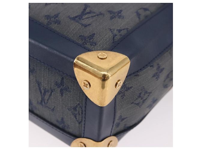 LOUIS VUITTON Monogram Denim Soft Trunk Bag Blue M44723 LV Auth 187612SAM - vista 16