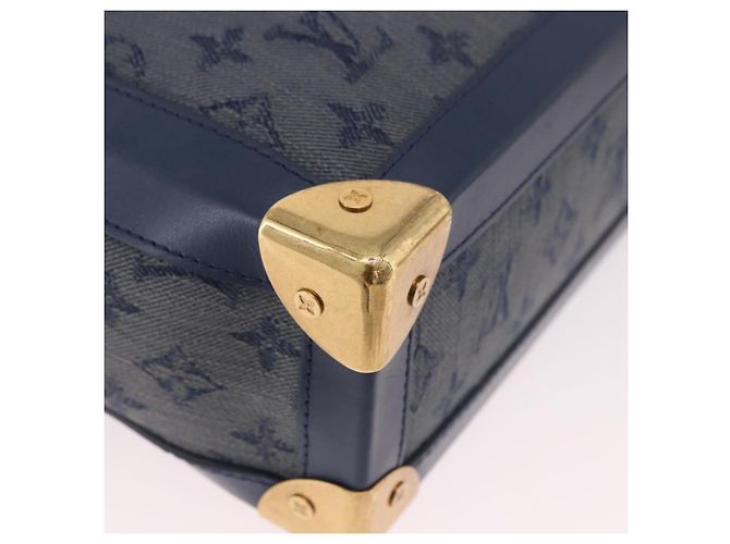 LOUIS VUITTON Monogram Denim Soft Trunk Bag Blue M44723 LV Auth 187612SAM - vista 17