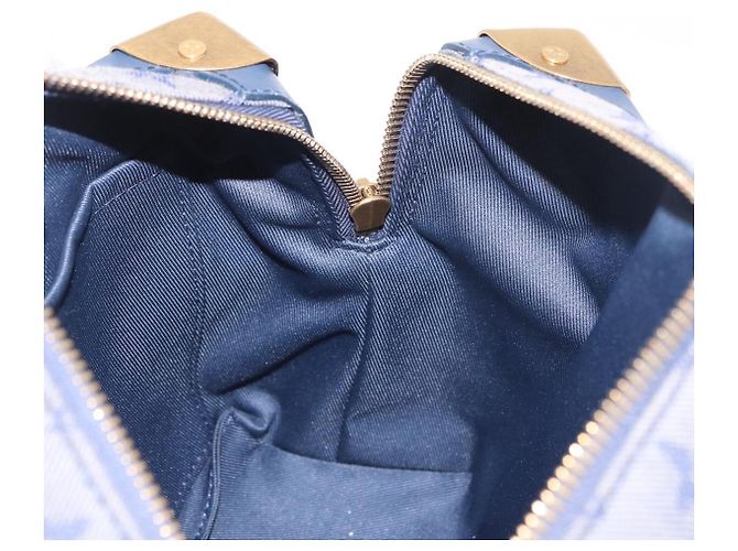 LOUIS VUITTON Monogram Denim Soft Trunk Bag Blue M44723 LV Auth 187612SAM - vista 23