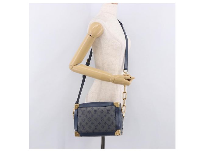 LOUIS VUITTON Monogram Denim Soft Trunk Bag Blue M44723 LV Auth 187612SAM - vista 26