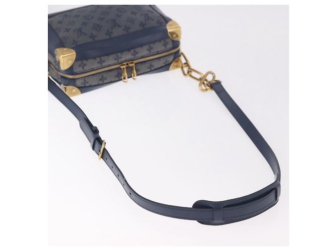 LOUIS VUITTON Monogram Denim Soft Trunk Bag Blue M44723 LV Auth 187612SAM - vista 7