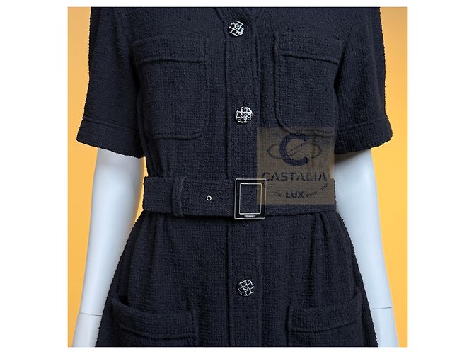 Vestido Chanel de Tweed Preto com Cinto de Logotipo - vista 5