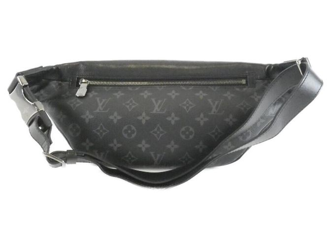 Borsa a tracolla Louis Vuitton Monogram Eclipse Discovery Bumbag Nero - vista 2