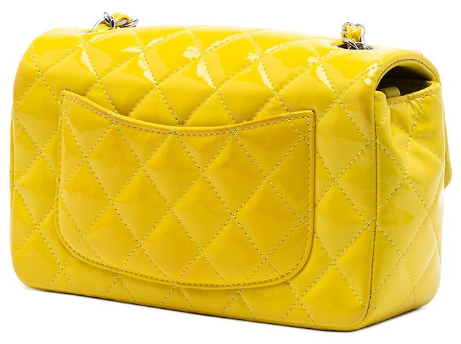 Chanel Mini Rectangular Classic de charol amarillo - vista 2