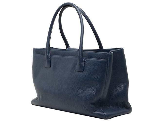 Tote Executive Cerf in pelle di vitello blu Chanel Medium Blu navy - vista 2