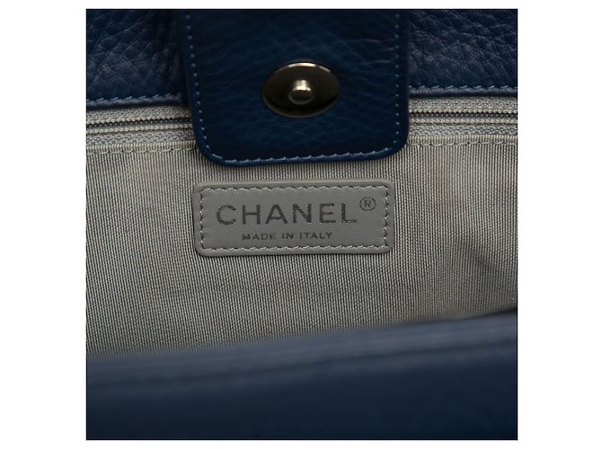 Tote Executive Cerf in pelle di vitello blu Chanel Medium Blu navy - vista 5