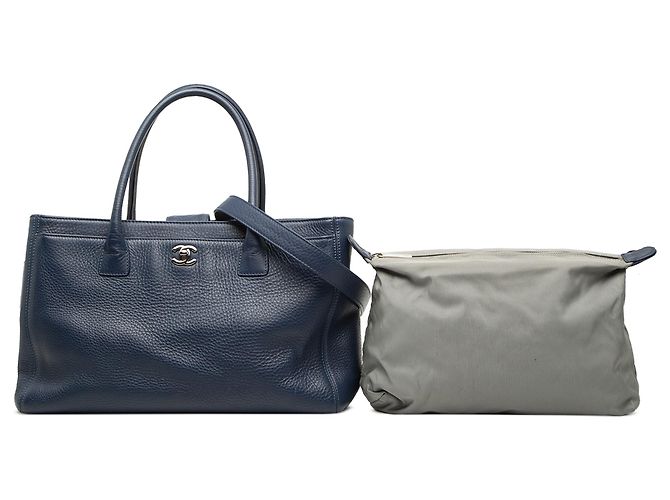 Tote Executive Cerf in pelle di vitello blu Chanel Medium Blu navy - vista 7