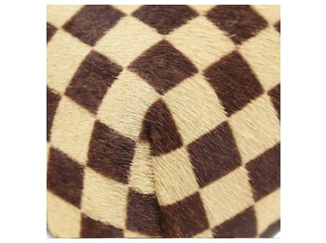 Louis Vuitton Marrone Damier Sauvage Gazelle - vista 16