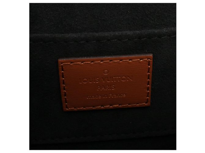 Louis Vuitton Mini Dauphine Monogram Reverse Marrone - vista 4