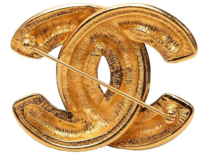 Spilla Chanel Gold CC trapuntata placcata oro D'oro - vista 2