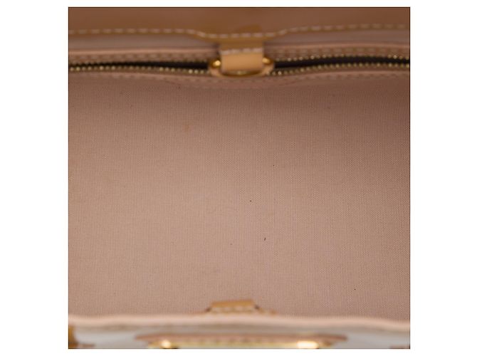 Louis Vuitton Beige Monogram Vernis Wilshire PM - vista 4