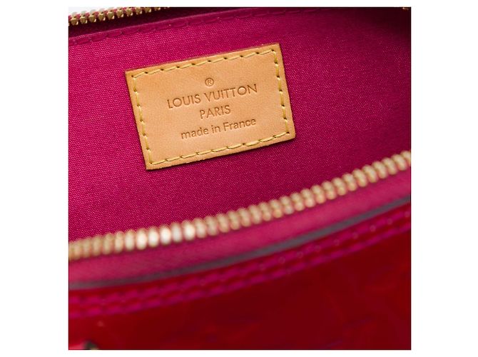 Louis Vuitton Alma BB in monogramma vernis rosso - vista 5
