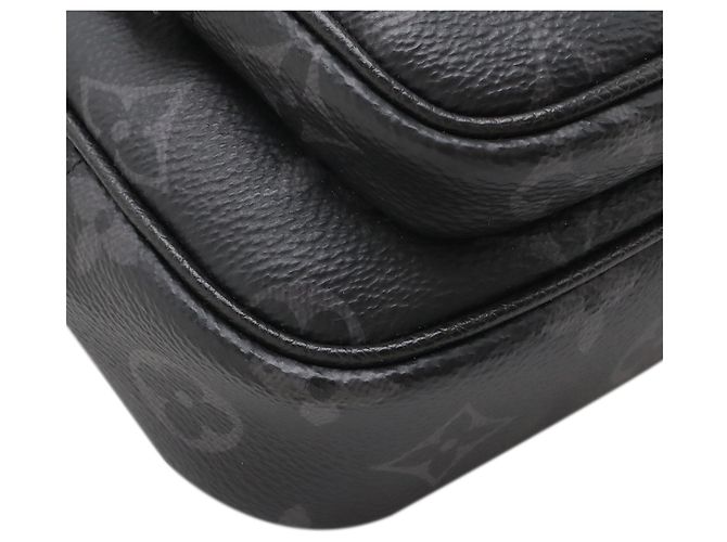 Pochette Outdoor Louis Vuitton Black Monogram Eclipse Taigarama Nero - vista 6