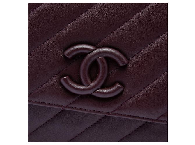 Chanel Red Diagonal Quilted Lambskin CC Signature Flap Rosso Bordò - vista 5