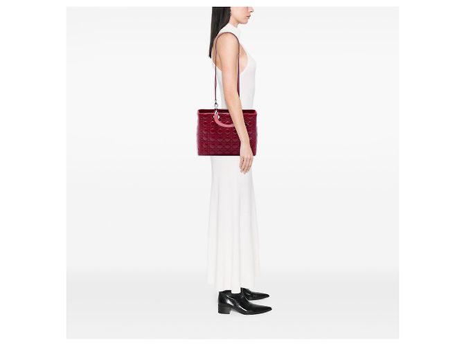 Lady Dior aus rotem Cannage-Lammleder, Größe Large - Ansicht 6