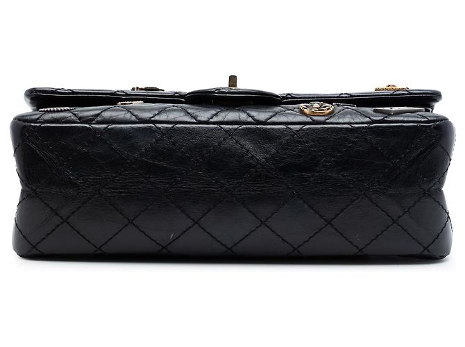 Chanel Black Quilted Aged Calfskin Reissue 2.55 Lucky Charms Double Flap 225 Nero - vista 3