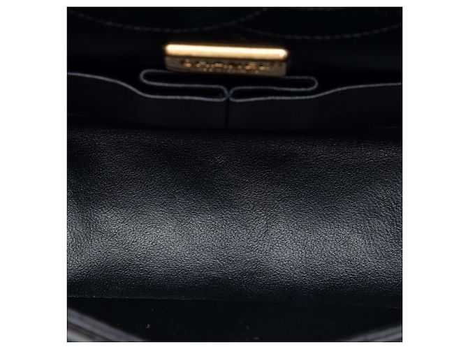 Chanel Black Quilted Aged Calfskin Reissue 2.55 Lucky Charms Double Flap 225 Nero - vista 4