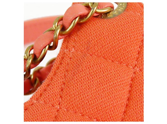 Chanel Orange Small Quilted Jersey Wavy CC Hobo Arancione - vista 10