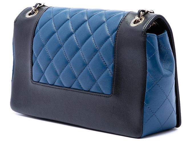 Chanel Blue Medium Bicolor Lambskin Mademoiselle Double Flap - vista 2