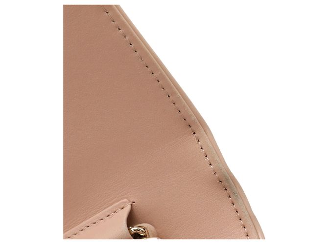 Cartera Chanel Boy acolchada en charol rosa con cadena - vista 8