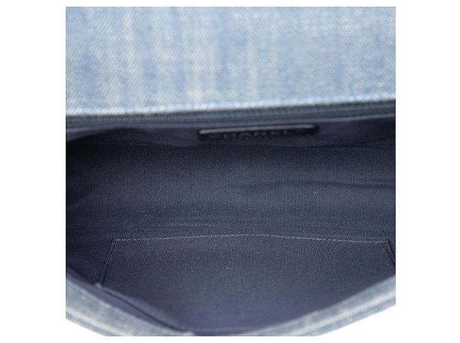 Chanel Blue Old Medium Chevron Denim Boy Flap - vista 4