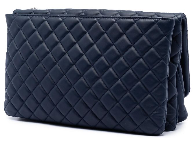 Chanel Blue Maxi CC trapuntato in agnello a 3 scompartimenti Blu navy - vista 2