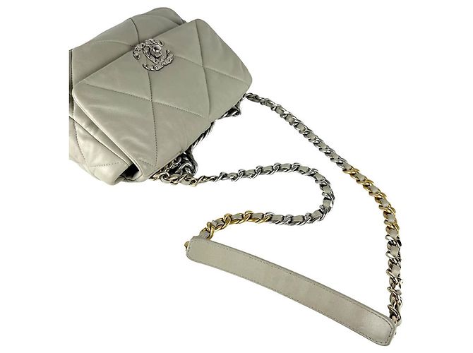 Borsa a tracolla in pelle grigia Chanel Marrone - vista 10