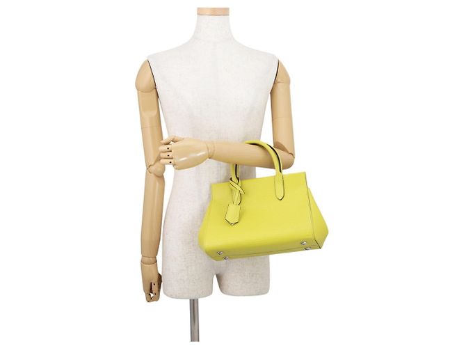 Borsa Louis Vuitton Epi Marly BB - vista 4