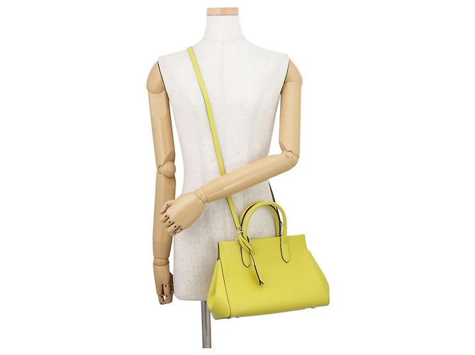 Borsa Louis Vuitton Epi Marly BB - vista 5