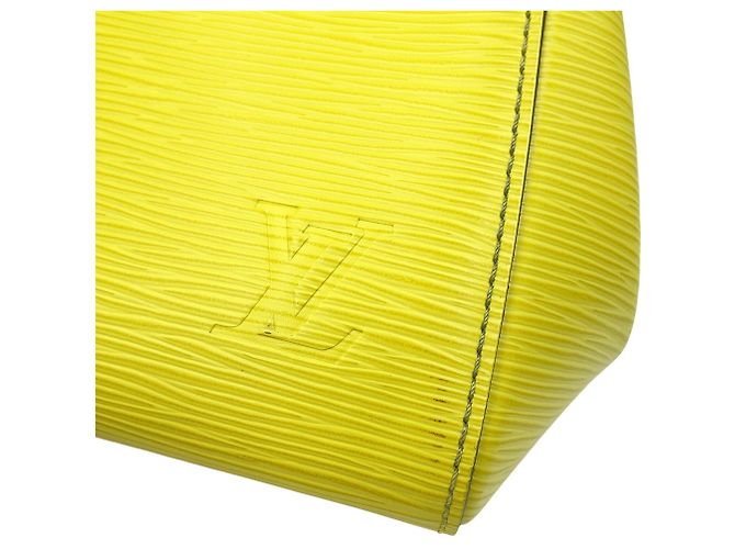 Borsa Louis Vuitton Epi Marly BB - vista 7