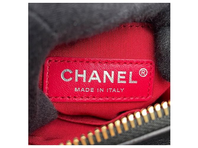 Borsa a tracolla Chanel Gabrielle Chain Nero - vista 15