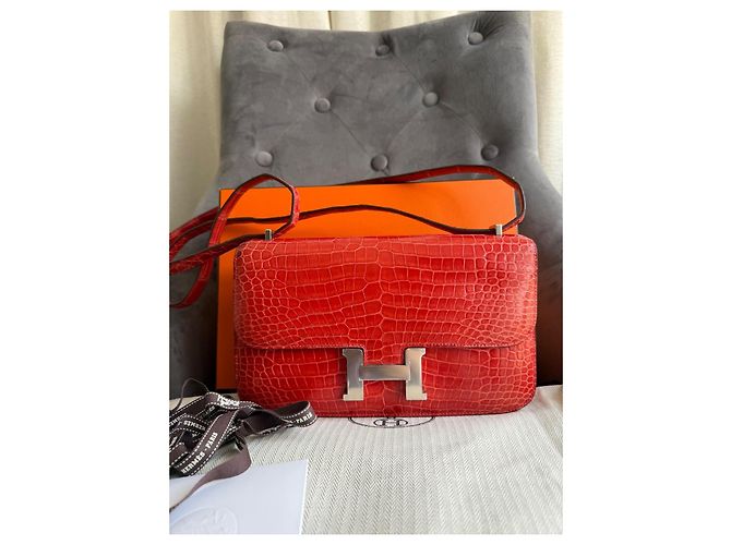 Borsa Hermès Constance Elan 24 in pelle di coccodrillo rosso - vista 2